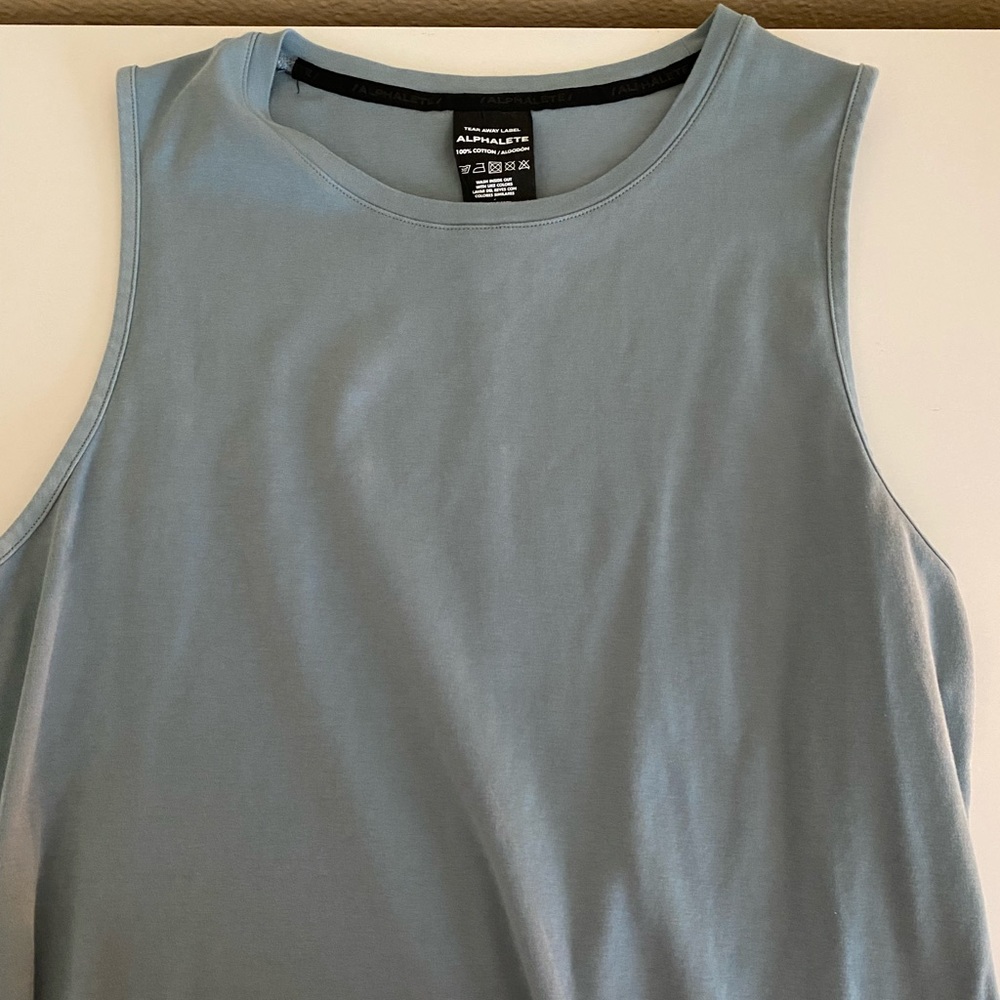 Alphalete shirt